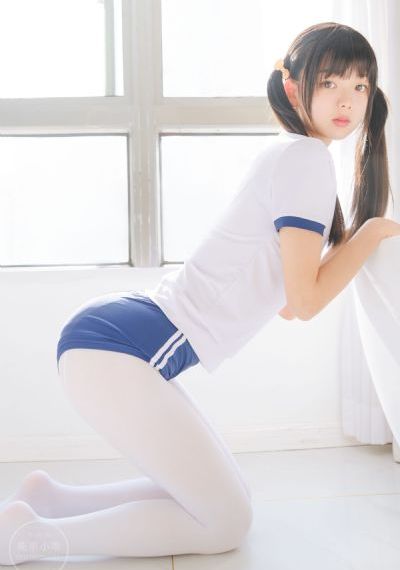 女医生夹震蛋器上班被调教_老版国语字幕