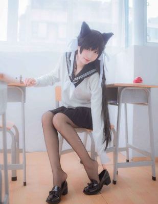 亲嘴扒胸摸屁股视频免费_1080免费在线观看
